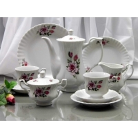 Bulionówka 400 ml ze spodkiem dek: 870 Red Roses IWONA