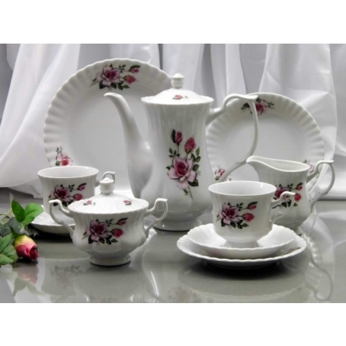 Bulionówka 400 ml ze spodkiem dek: 870 Red Roses IWONA