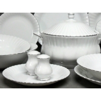 Serwis obiadowy z porcelany dla 12 osób / 45 części dek: 070 Platynowa Obwódka IWONA