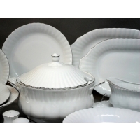 Serwis obiadowy z porcelany dla 12 osób / 45 części dek: 070 Platynowa Obwódka IWONA